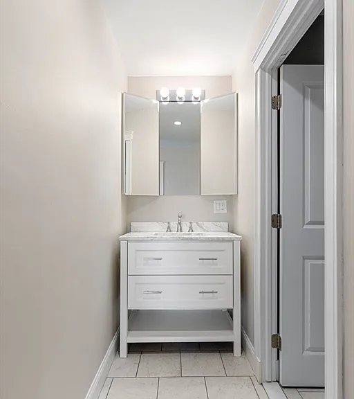 566 Commonwealth Ave #Penthouse 2 — Photo 13