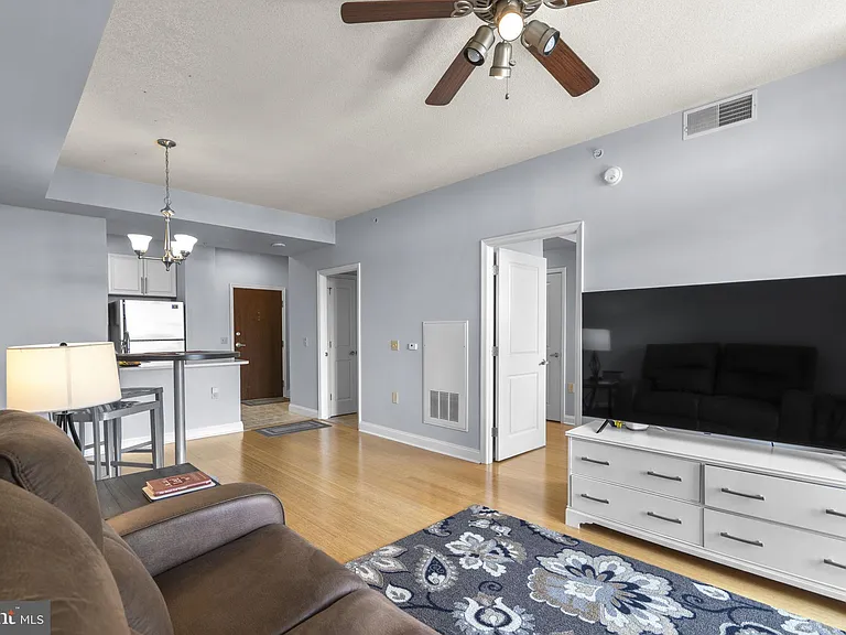 11760 Sunrise Valley Dr #905 — Photo 14