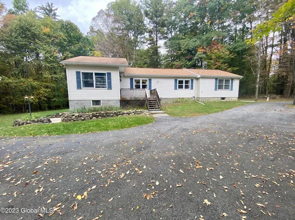 457 Buttermilk Falls Rd, Fort Ann, NY 12827