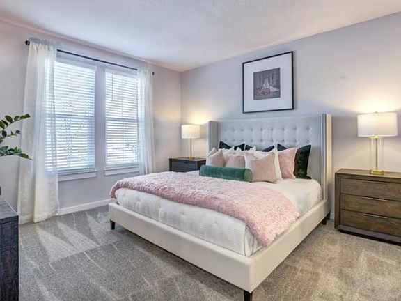 3rd image of 16-306 N Williamson Blvd #2331
