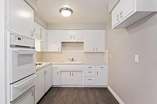 620 S Lemar Park Dr Photo 1