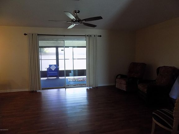 5th image of 1422 Hagen Ln