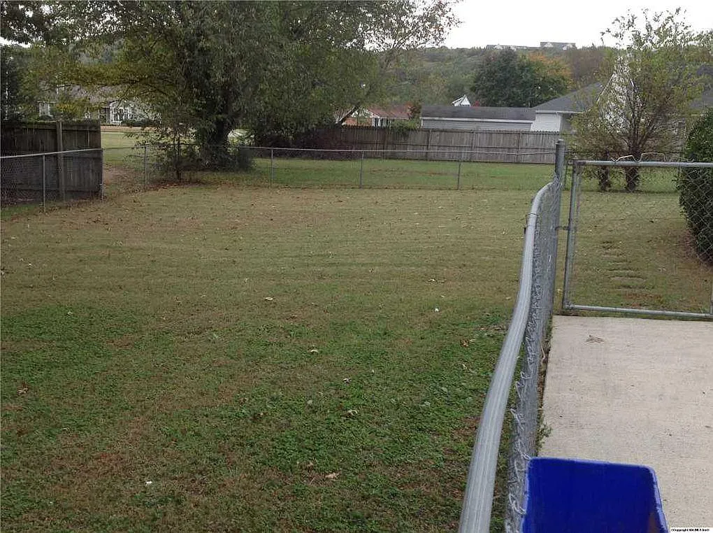 2513 Weatherstone Rd SE — Photo 3