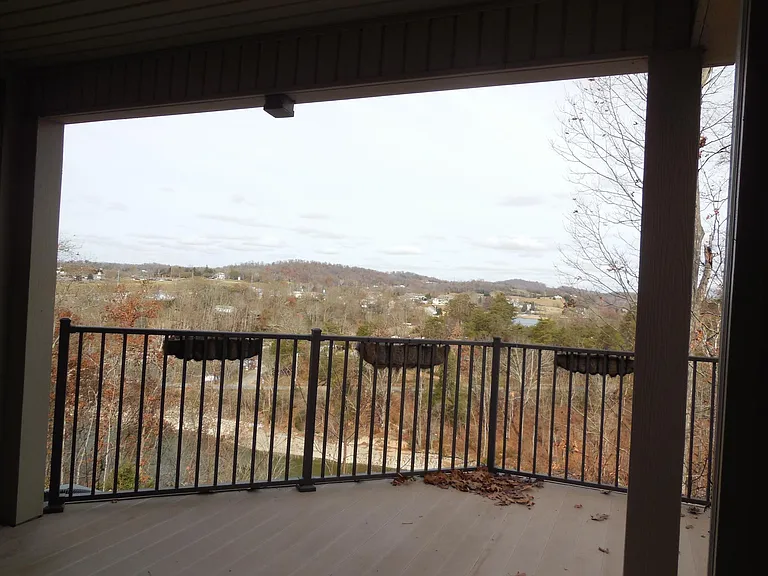 341 Coldwater Dr — Photo 15
