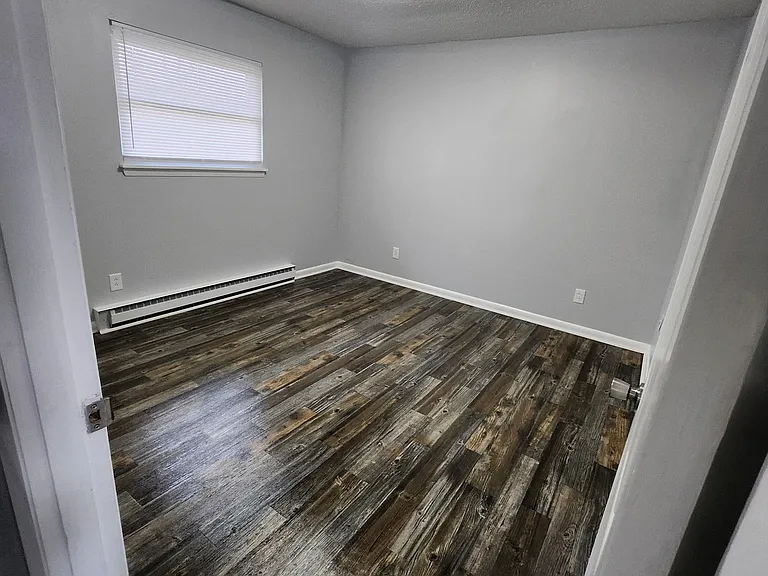 139-6 Bedroom