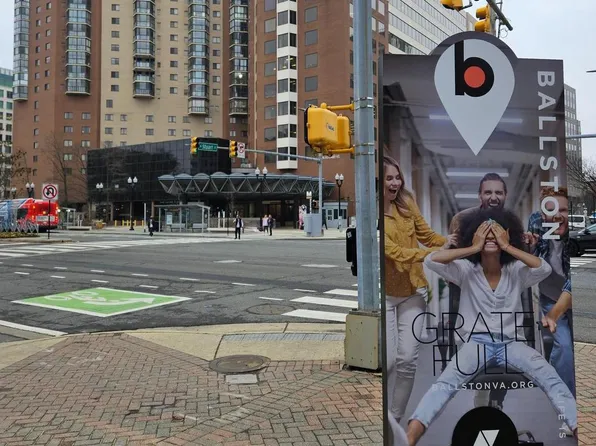 900 N Stafford St APT 1903, Arlington, VA 22203