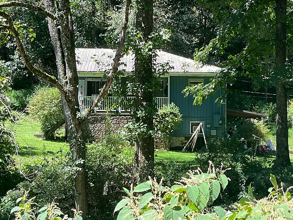 1st image of 4961 Robinson Ridge Rd
