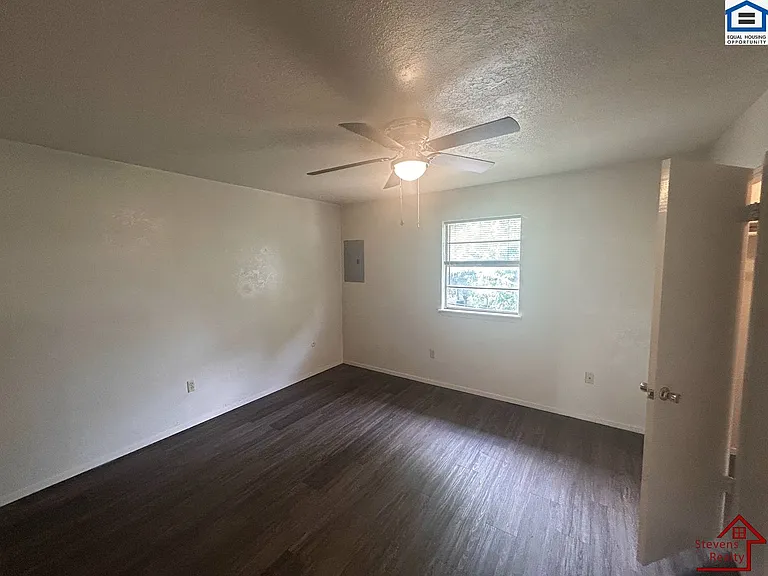 Amber Apartments — Photo 42