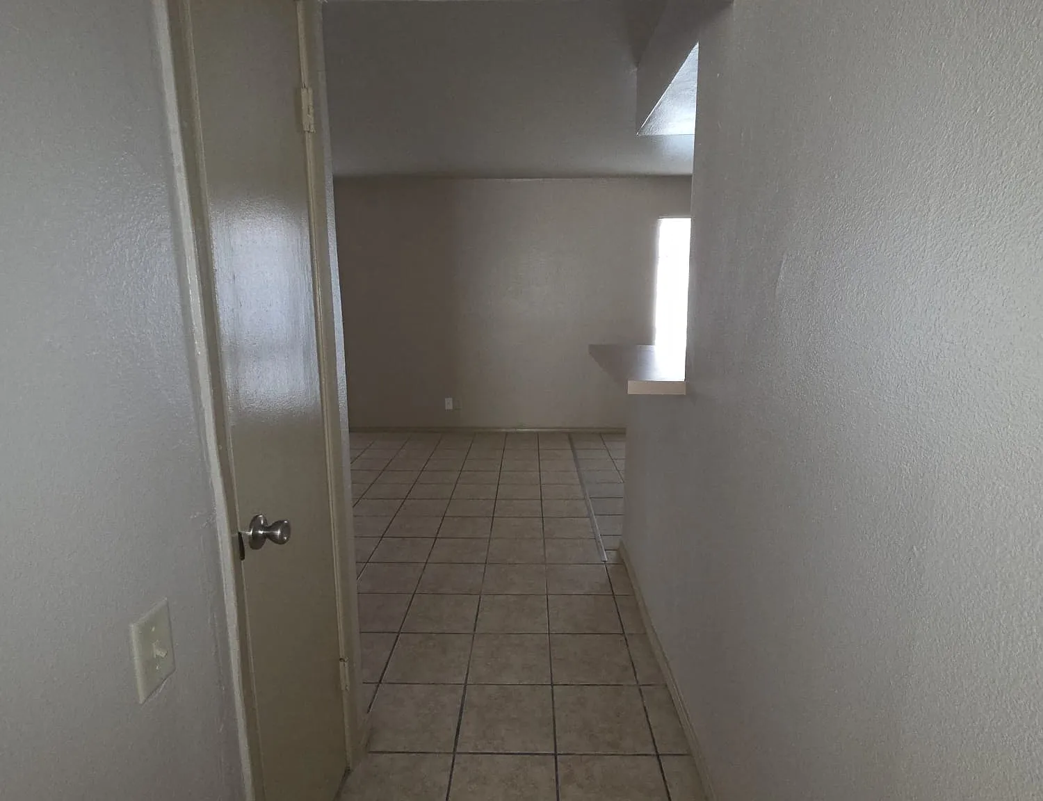 1 bed, 900 sqft, $775 — Photo 2