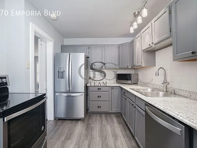 270 Emporia Blvd — Photo 12
