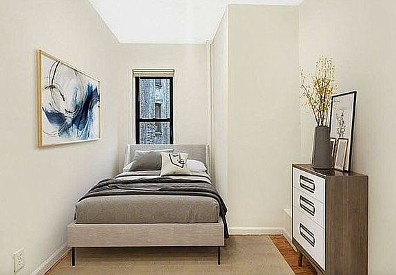 3rd image of 308 E 78th St APT 24