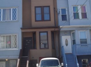 311 12th St, Union City, NJ 07087
