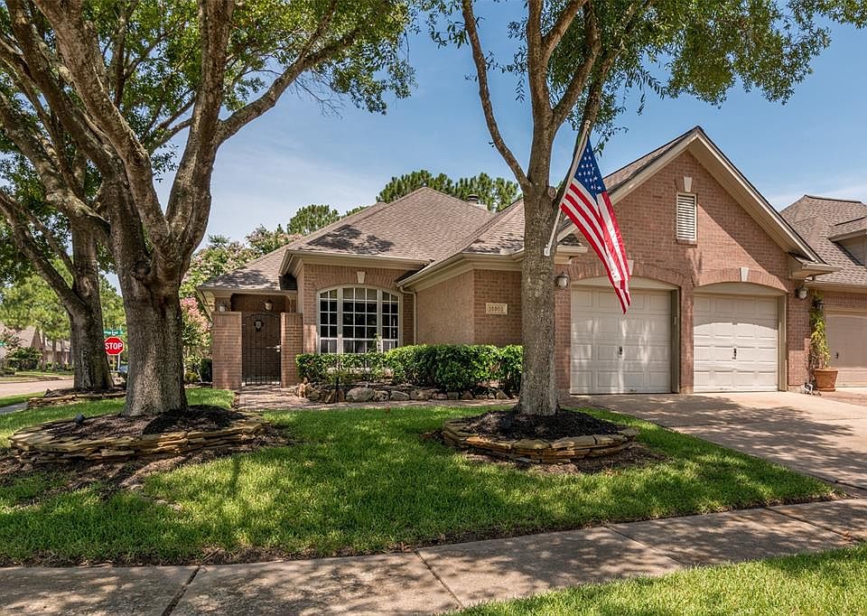 1st image of 15903 Erin Creek Ct
