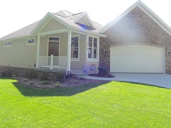 5th image of 16190 Shoreview Dr