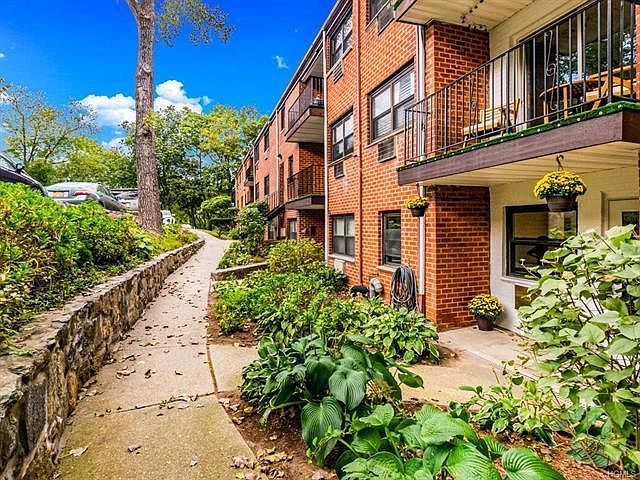 1st image of 55 Fieldstone Dr APT 46