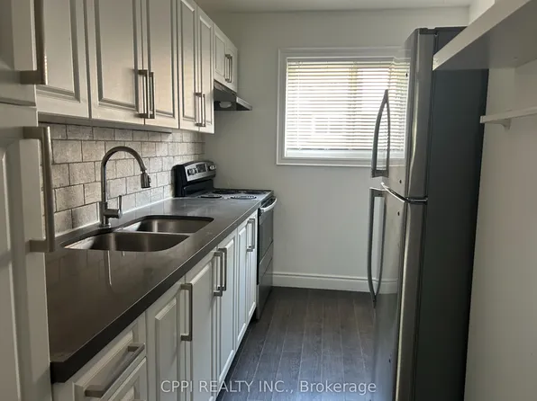 69 Godstone Rd #127, Toronto, ON M2J 3C8