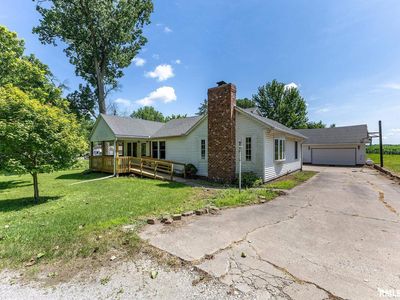 223 4th St E, Andalusia, IL, 61232