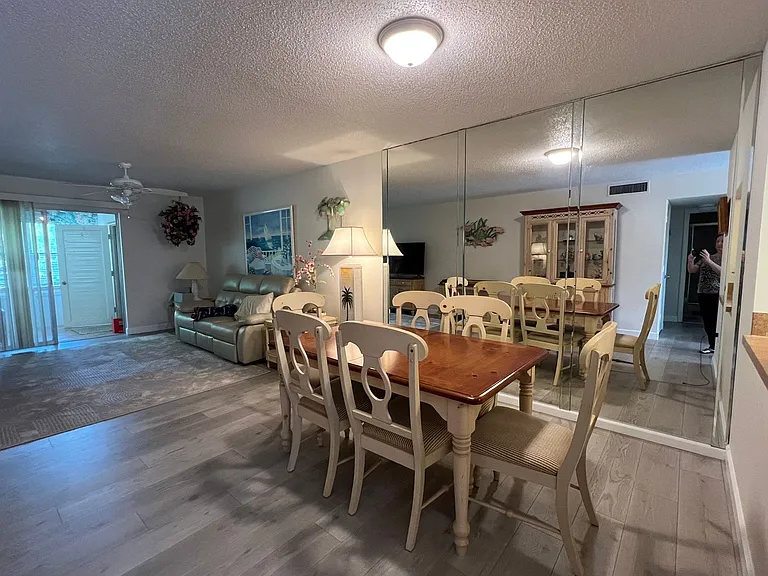 1172 Commodore Ct #203 — Photo 6