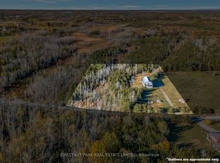 101 Foster Rd, Prince Edward County, ON K0K 1W0