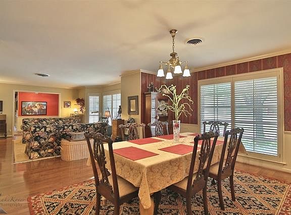 4th image of 1617 Elmwood Dr