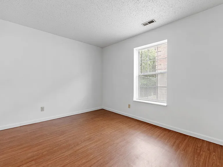 334 Mount Everest Dr — Photo 8