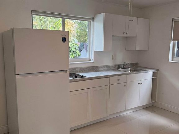3rd image of 360 NW 48th Ave