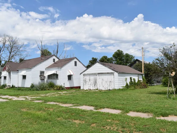 407 Jewell Ave, Mc Donald, KS 67745