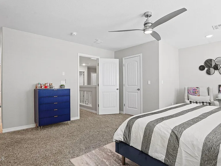 13677 Baja Vista Ct — Photo 9