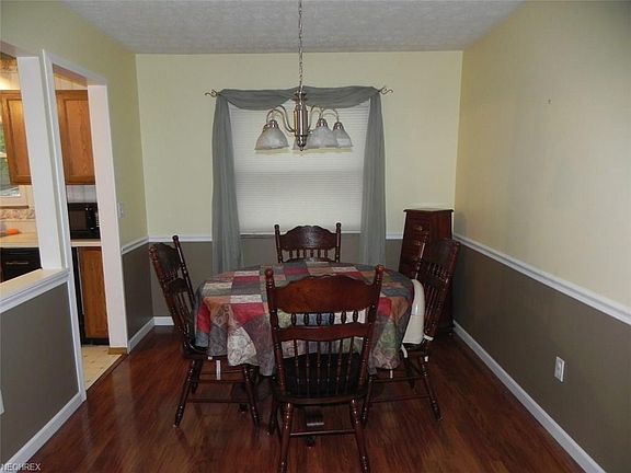 5th image of 6573 Rosebelle Ave