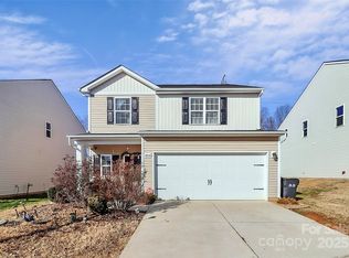 6908 Agava Ln, Charlotte, NC 28215