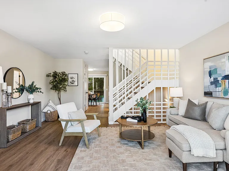 4024 Farm Hill Blvd #8 — Photo 1