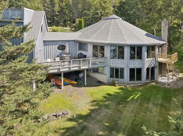 527 Island Avenue, Saint George, ME 04859