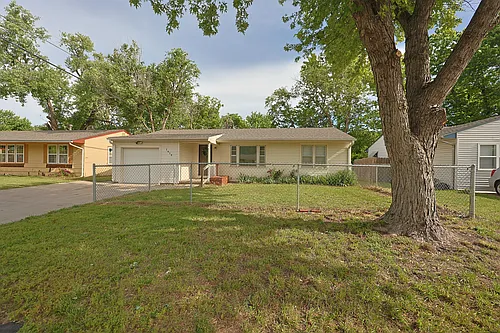 1614 W Webster St Photo 1