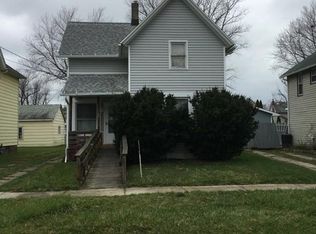 527 Buffalo St, Conneaut, OH 44030