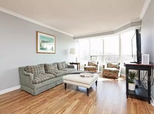 1880 Valley Farm Rd #321, Pickering, ON L1V6B3