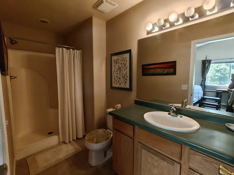 951 Euclid Ave #1 — Photo 20