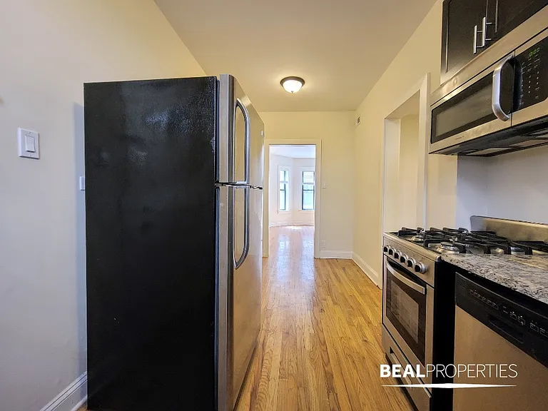 4038.5 N Ashland Ave #W2 — Photo 6
