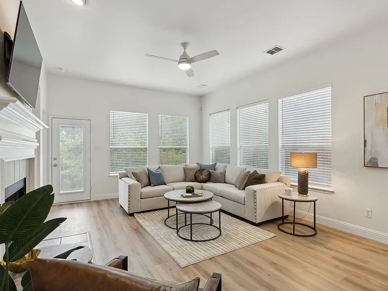 8824 Tyler Dr — Photo 5