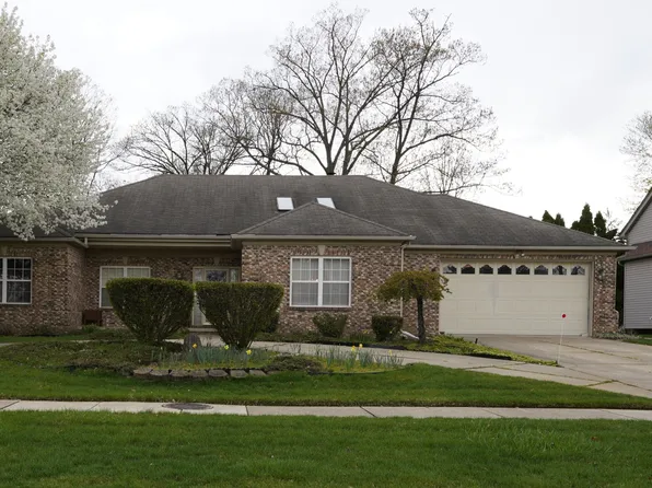 2916 Tanglewood Dr, Wayne, MI 48184