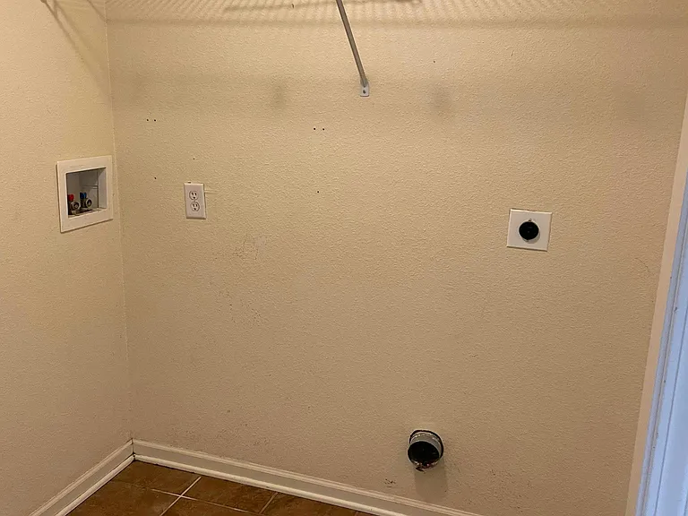 710 NW Scenic Ln — Photo 16