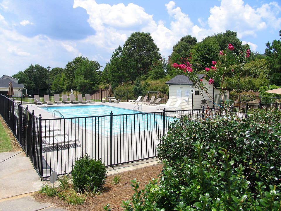 2nd image of 31 River Birch Dr