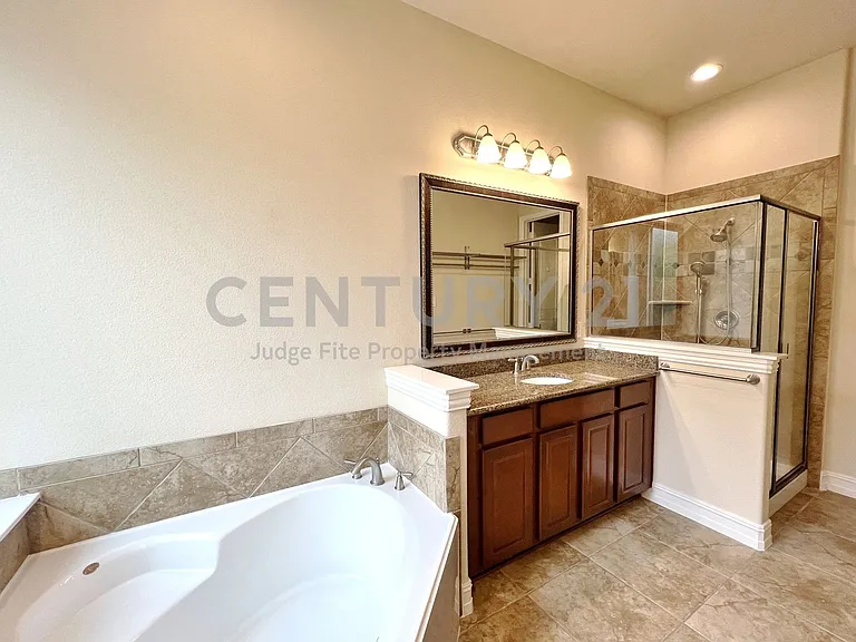 12481 Pleasant Hill Ln — Photo 23