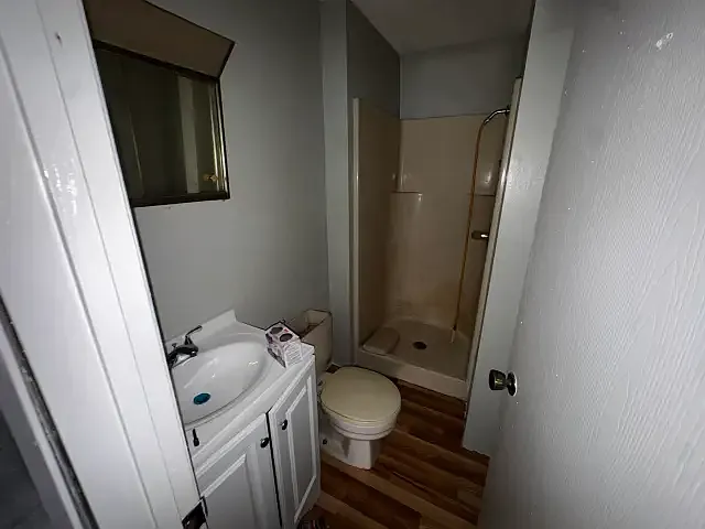 2 bed, $1,100 — Photo 2