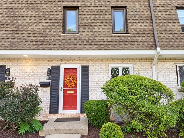185 Porter Lake Dr Unit 185, Longmeadow, MA 01106