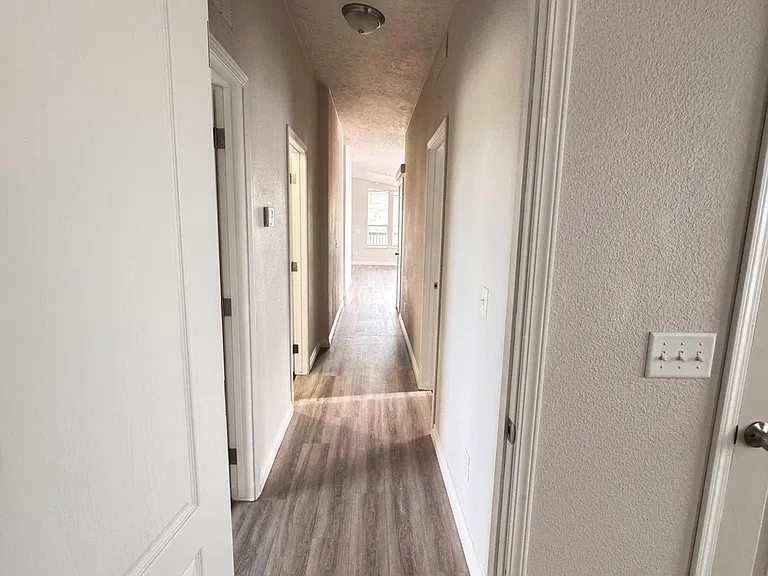 N 208th Pr NW — Photo 17