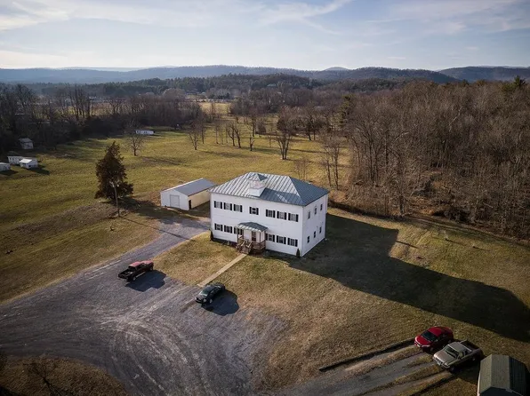 7376 Community Center Rd, Dayton, VA 22821