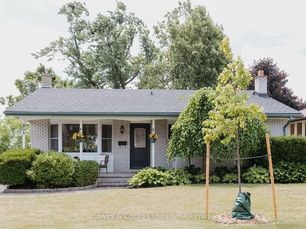 951 Ellesmere Ave, Peterborough, ON K9H 7A9