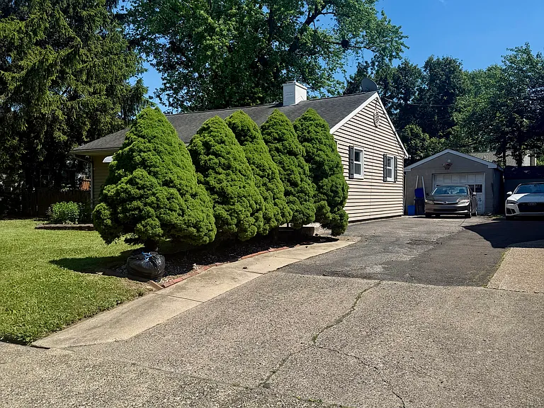 9989 Haldeman Ave — Photo 2