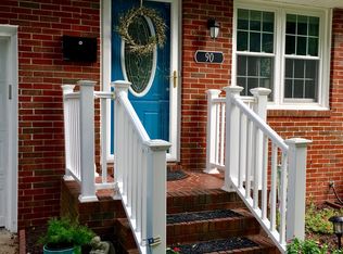 90 Aylwin Rd, Portsmouth, VA 23702