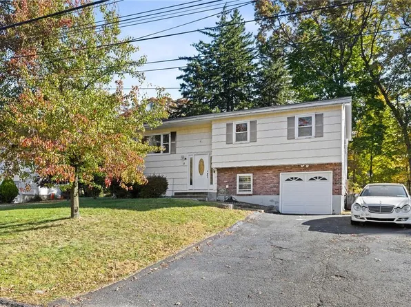7 Charles Street, Nanuet, NY 10954